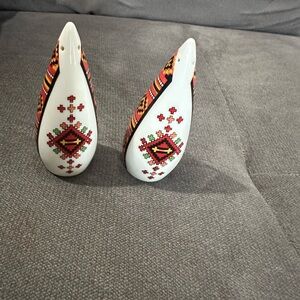 Vintage Folk Art Salt & Pepper Shakers Set